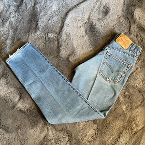 Men’s Vintage Levi’s 550 Red Tab